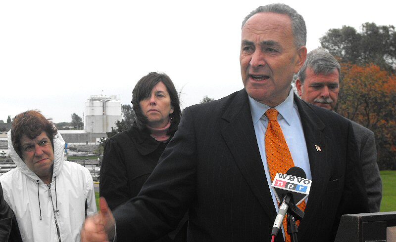 Schumer Introduces Legislation To Invest $53 Billion In Domestic Semiconductor Industry, Fuel American Innovation - Vimarsana News